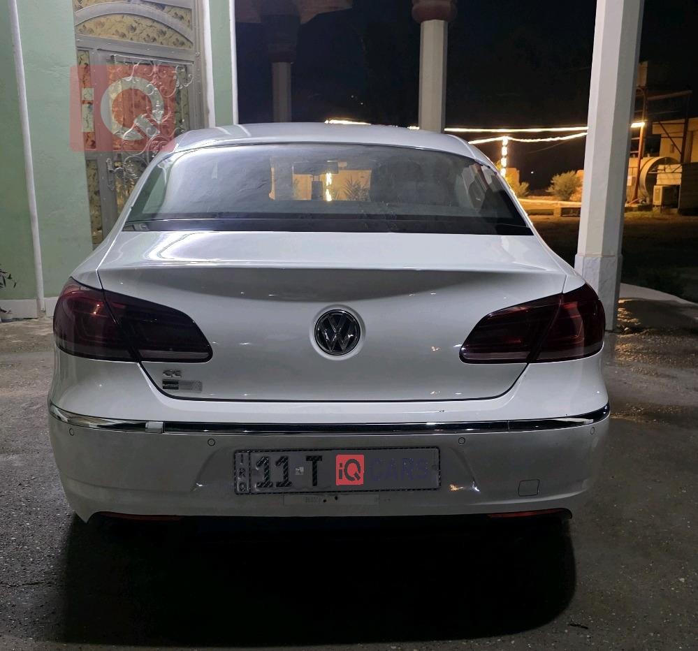 فولكسفاغن باسات CC